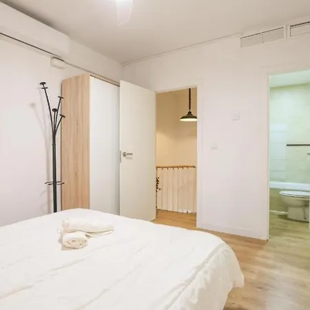 Cozy Duplex - 2 Bathrooms - Historic Centre Apartment