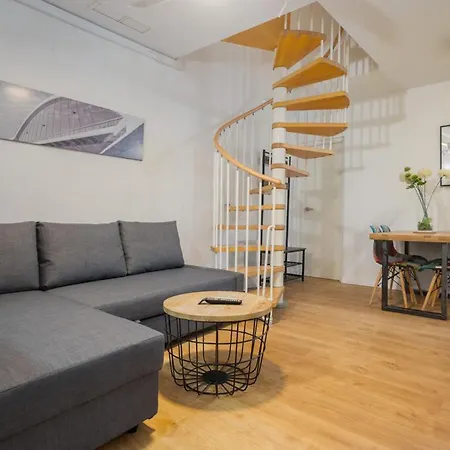 아파트 Cozy Duplex - 2 Bathrooms - Historic Centre 세비야