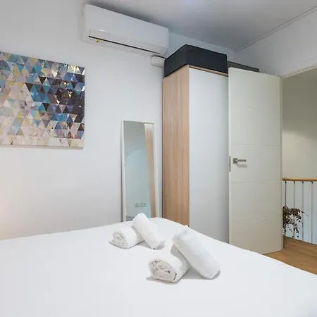Cozy Duplex - 2 Bathrooms - Historic Centre Apartment