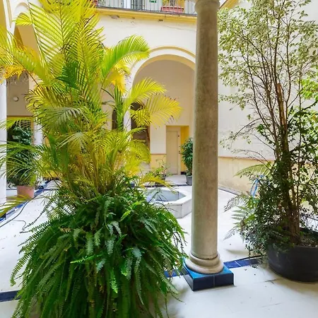 Cozy Duplex - 2 Bathrooms - Historic Centre 아파트