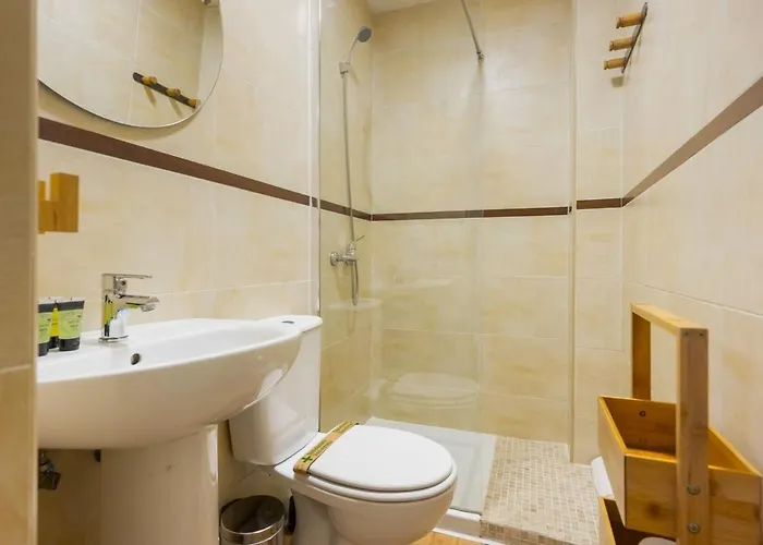Cozy Duplex - 2 Bathrooms - Historic Centre 아파트 *